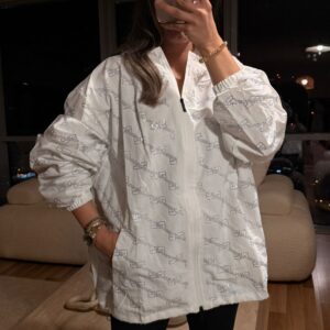 taş detaylı yağmurluk